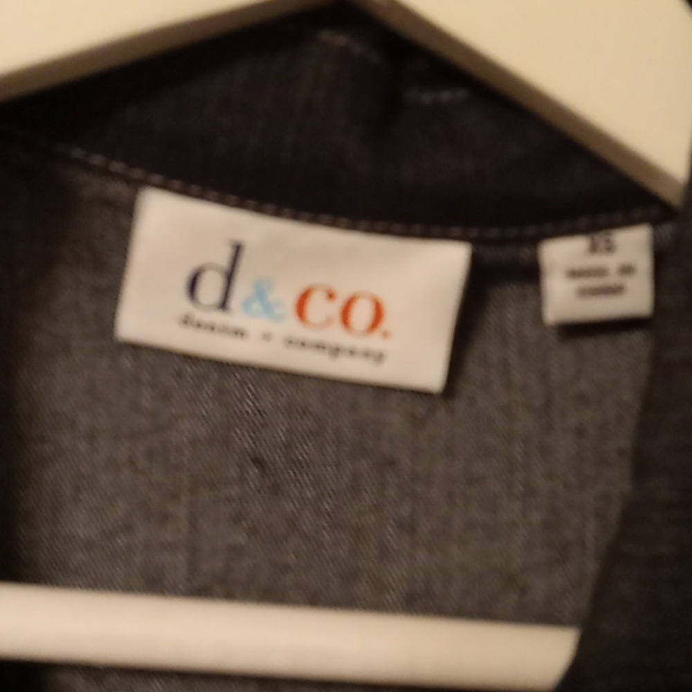 D&Co. Jean jacket XS ๐๐๐๐ - Picture 8 of 10